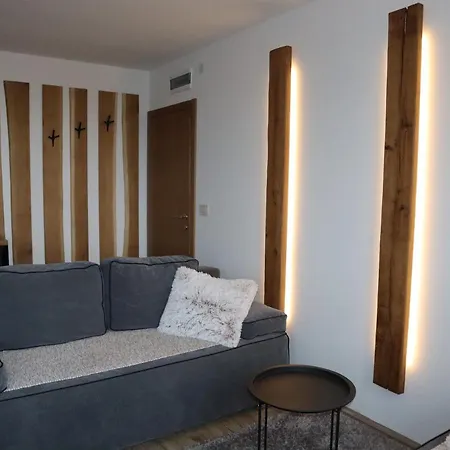 Jopa Suncani Breg アパート